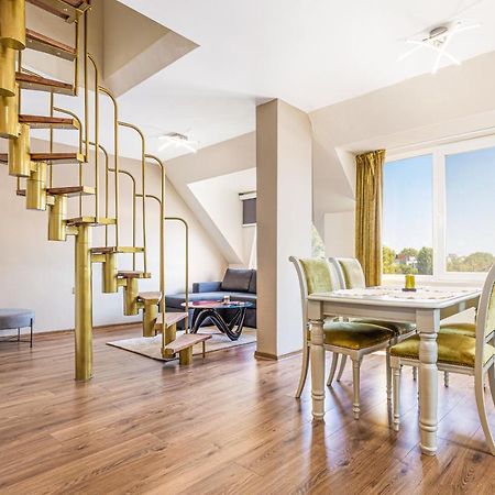 Fancy 1Bd Penthouse With Terrace Near The Centre By Flat Mаnager Lägenhet Plovdiv Exteriör bild